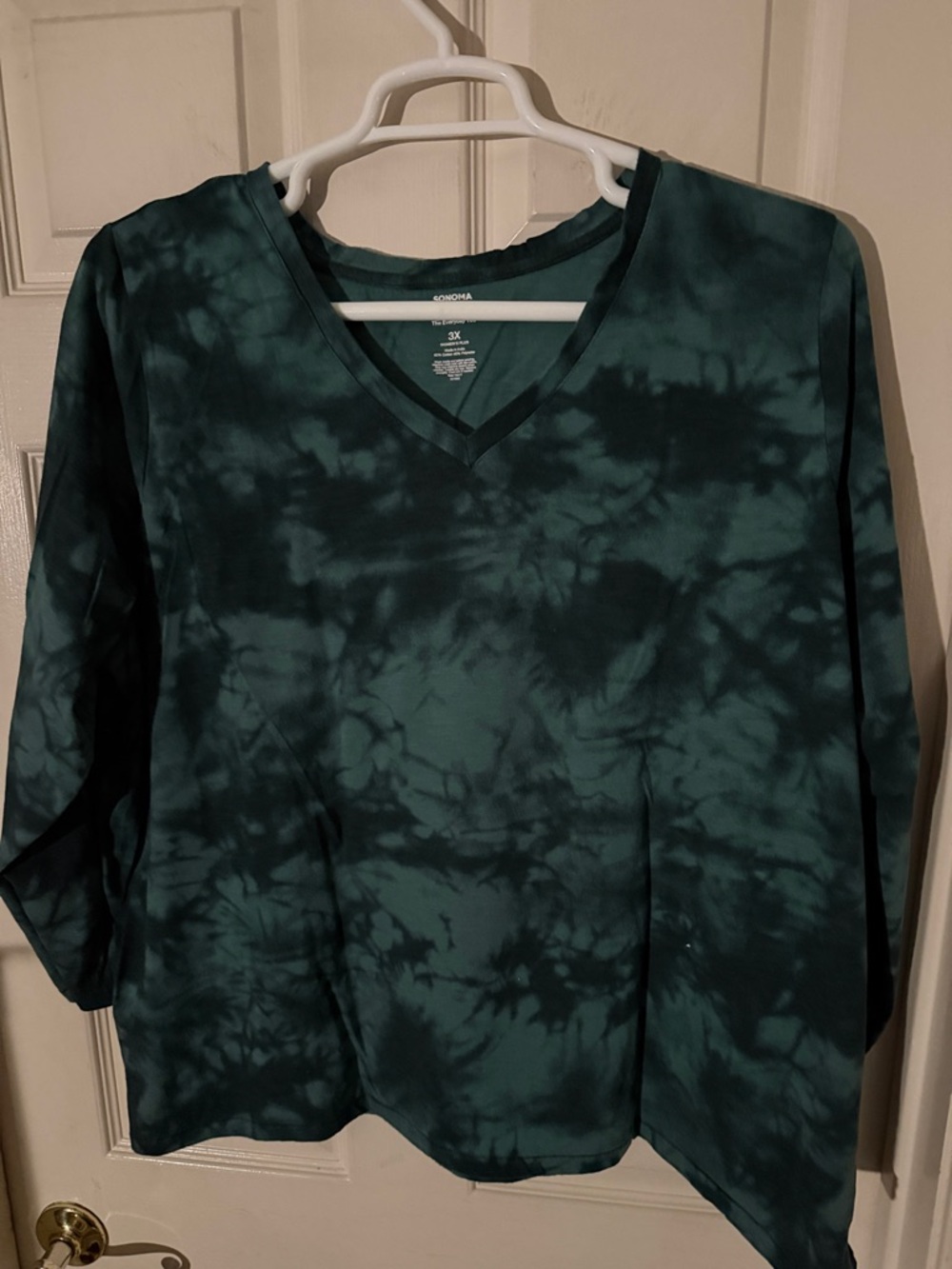 Sonoma Teal & Dark Teal Tie-Dye Everyday Tee V-Neck Long Sleeve Top